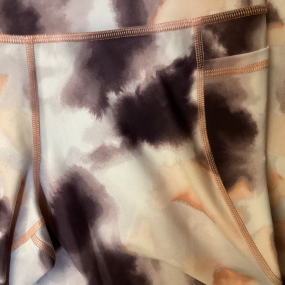 Old Navy Active Power Soft leggings Neon Orange and Purple size Medium - Picture 3 of 4